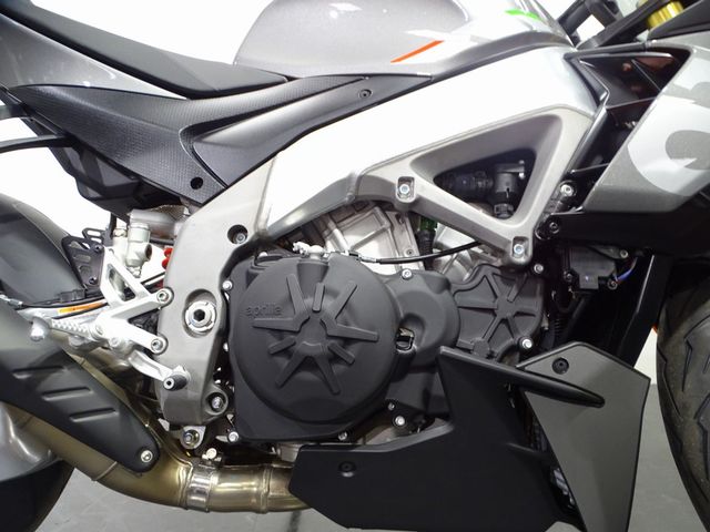 aprilia - tuono-v4-1100