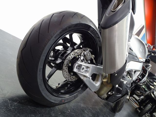 aprilia - tuono-v4-1100