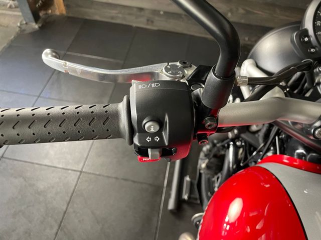 triumph - street-scrambler