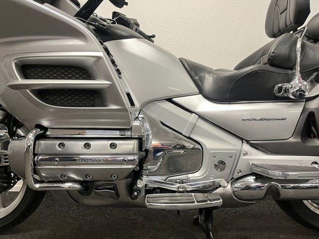 honda - gl-1800-goldwing-abs