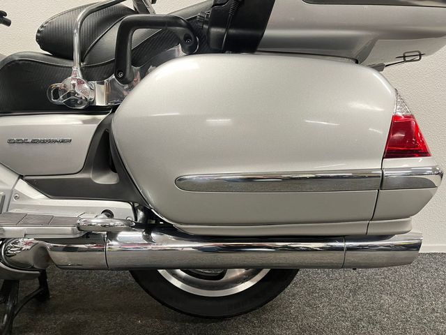 honda - gl-1800-goldwing-abs