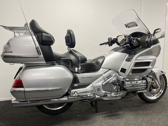 honda - gl-1800-goldwing-abs