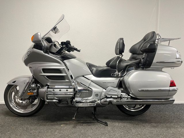 honda - gl-1800-goldwing-abs