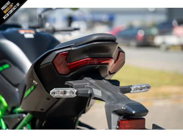 kawasaki - z900
