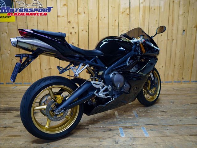 triumph - daytona-675