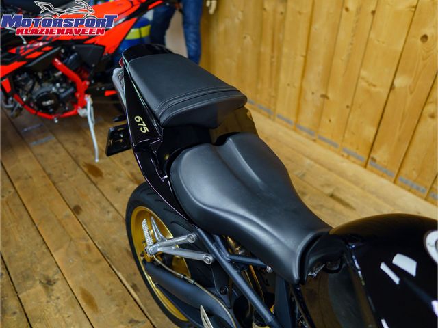 triumph - daytona-675