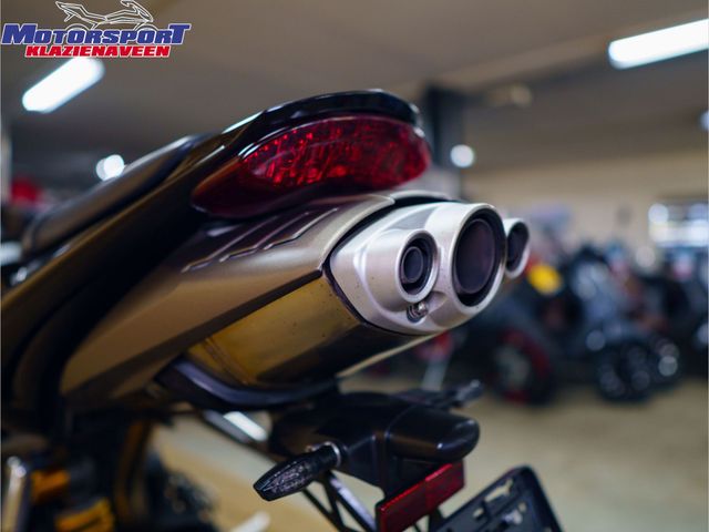 triumph - daytona-675