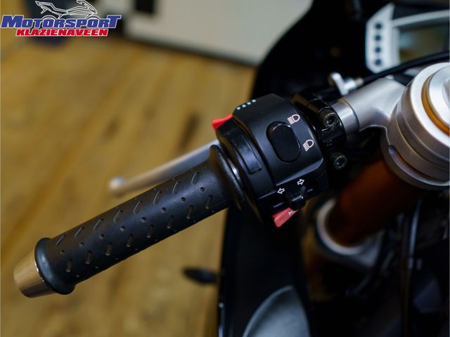triumph - daytona-675