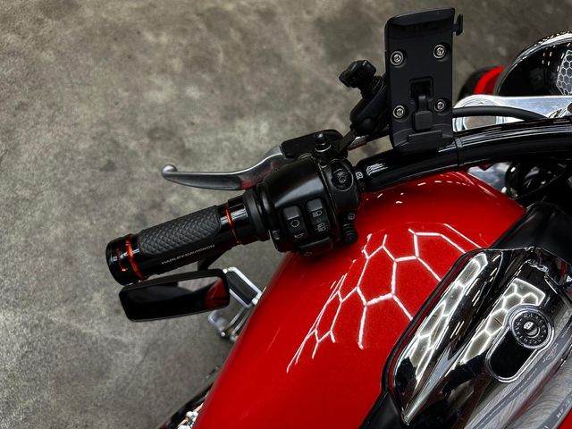 harley-davidson - breakout-fxsb