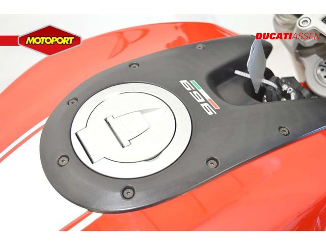 ducati - m-696
