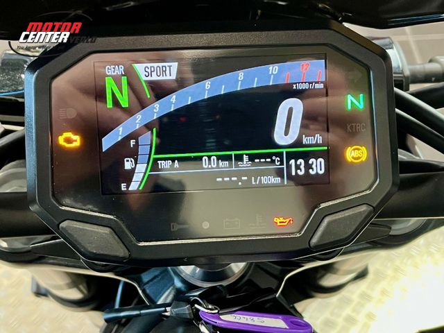 kawasaki - z900