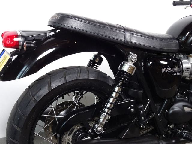 triumph - bonneville-t-120-black