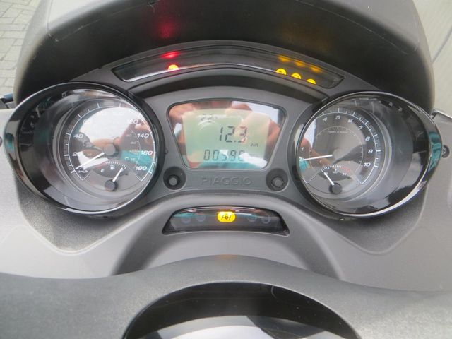 piaggio - mp3-300-hpe