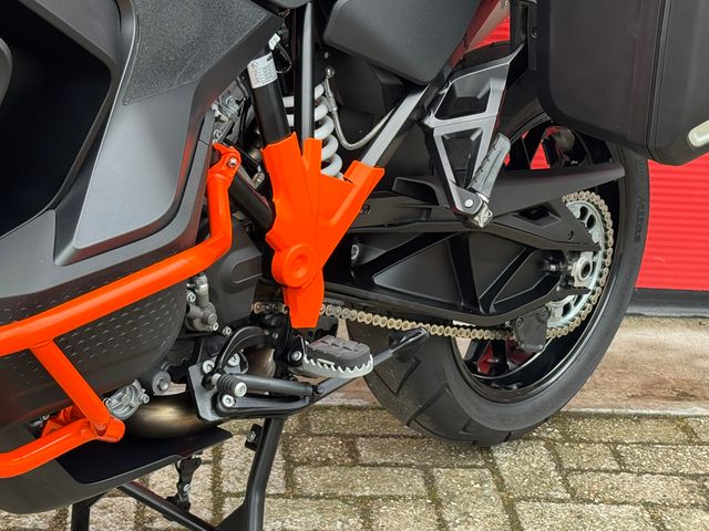ktm - 1290-super-adventure-s