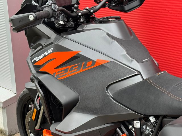 ktm - 1290-super-adventure-s