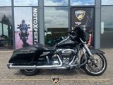 HARLEY-DAVIDSON STREET GLIDE SPECIAL FLHXS