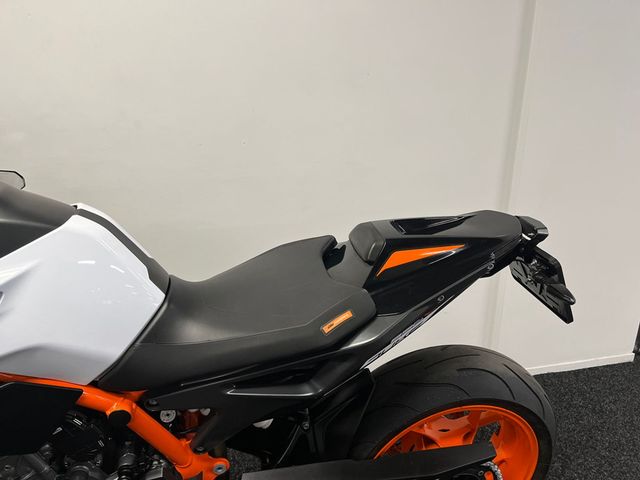 ktm - 890-duke-r