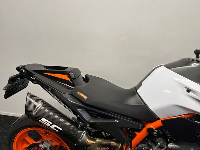 ktm - 890-duke-r