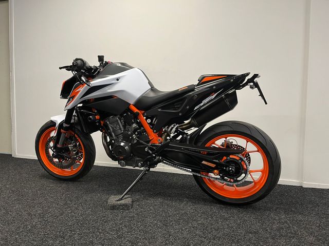 ktm - 890-duke-r