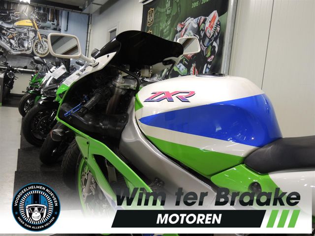 kawasaki - zxr-750