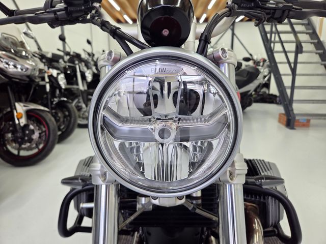 bmw - r-nine-t-scrambler
