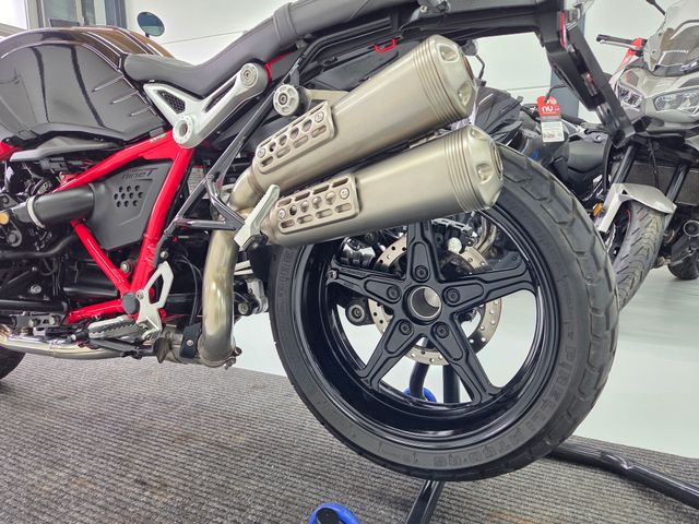 bmw - r-nine-t-scrambler