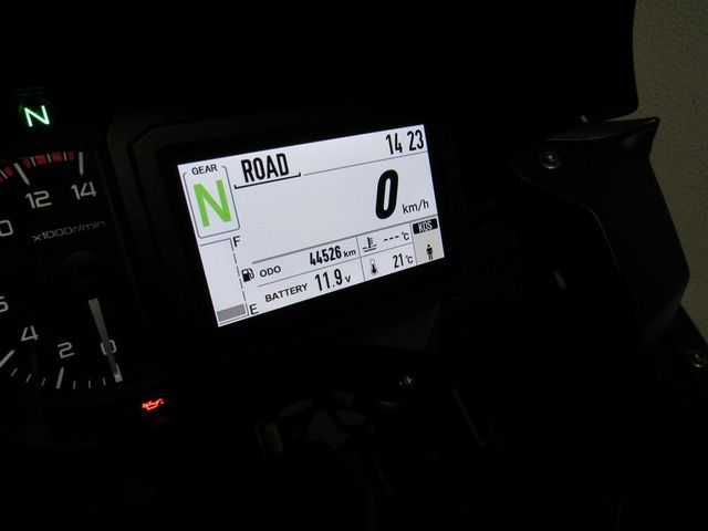 kawasaki - versys-1000-se-grand-tourer