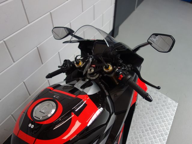 aprilia - rsv-4-1100-factory