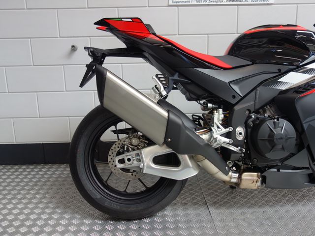 aprilia - rsv-4-1100-factory