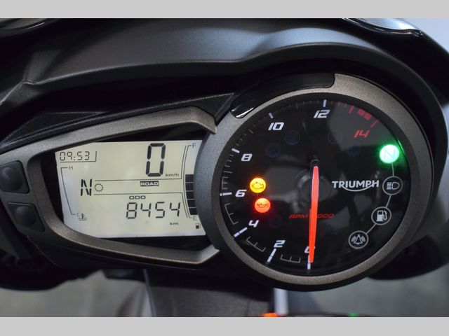 triumph - street-triple-765-r