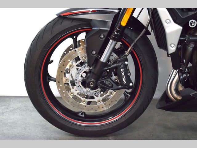 triumph - street-triple-765-r
