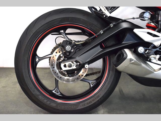 triumph - street-triple-765-r