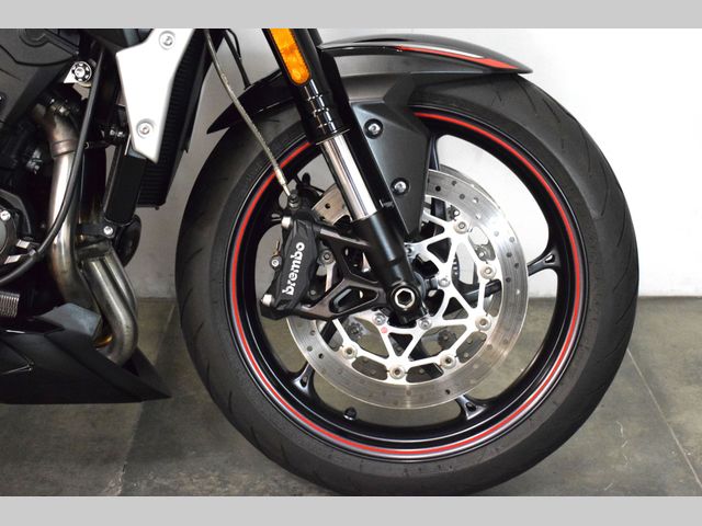 triumph - street-triple-765-r