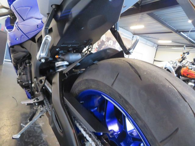yamaha - yzf-r1