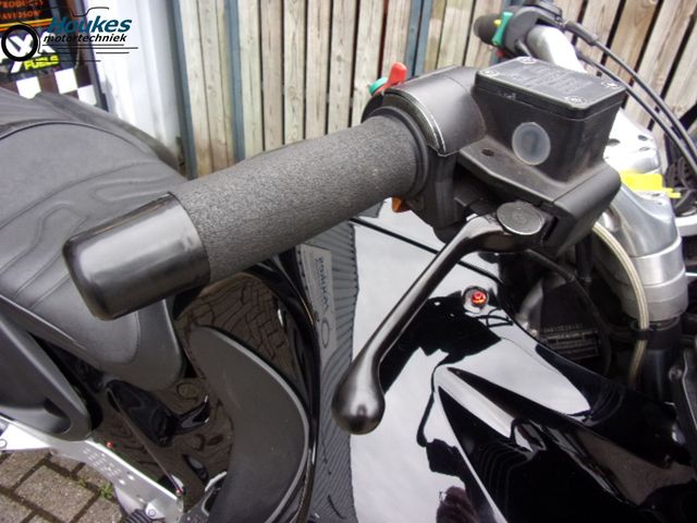 bmw - r-1100-rt