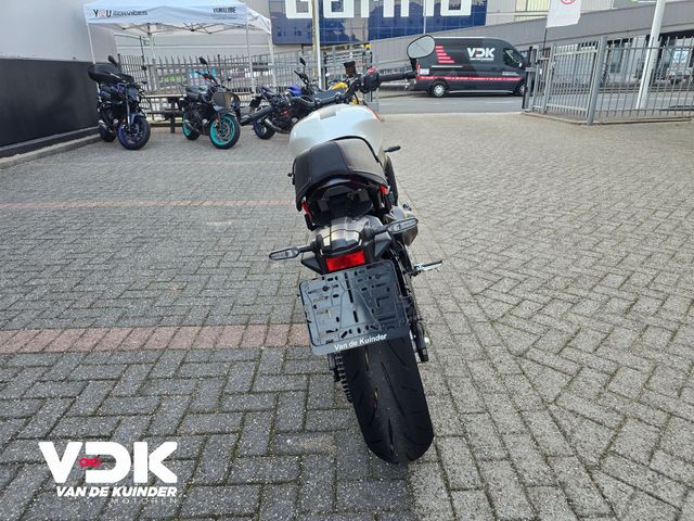 yamaha - xsr-900