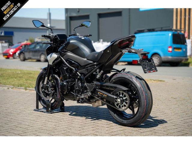 kawasaki - z900