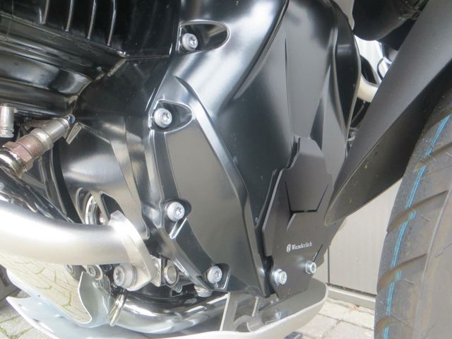 bmw - r-1250-gs-adventure
