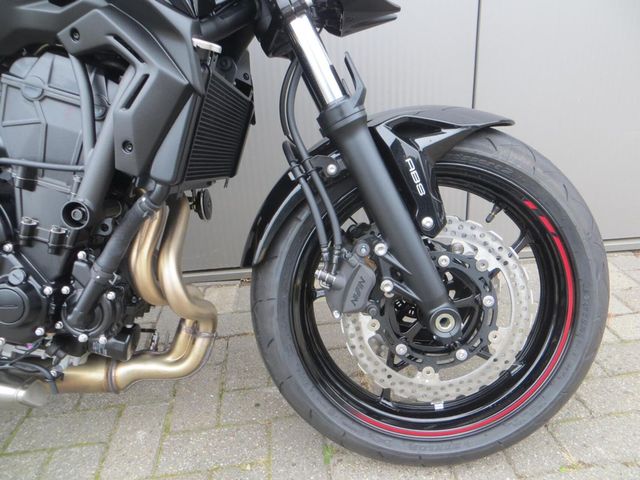 kawasaki - z650