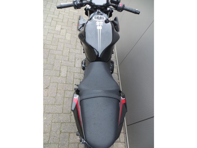 kawasaki - z650
