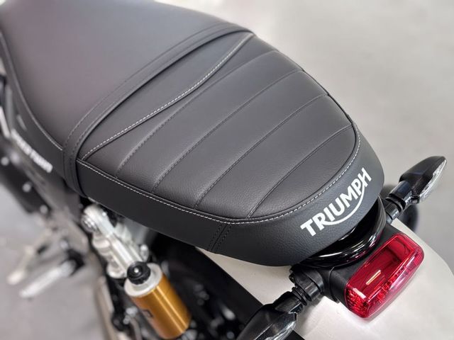 triumph - speed-twin-1200-rs