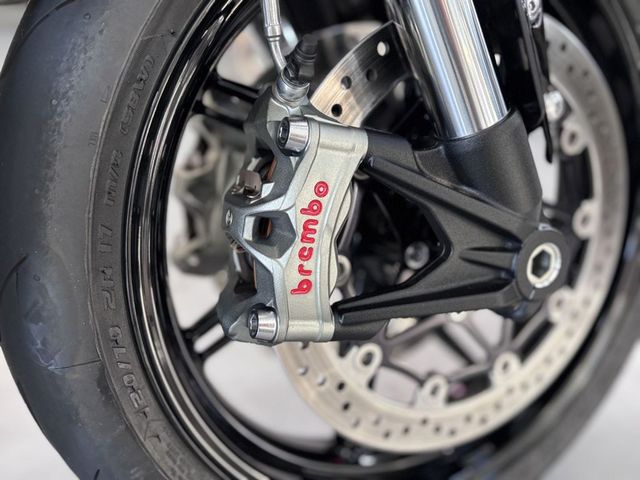 triumph - speed-twin-1200-rs