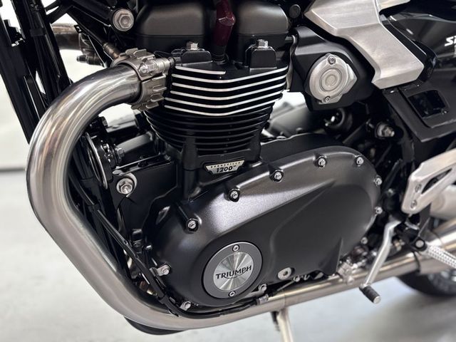 triumph - speed-twin-1200-rs