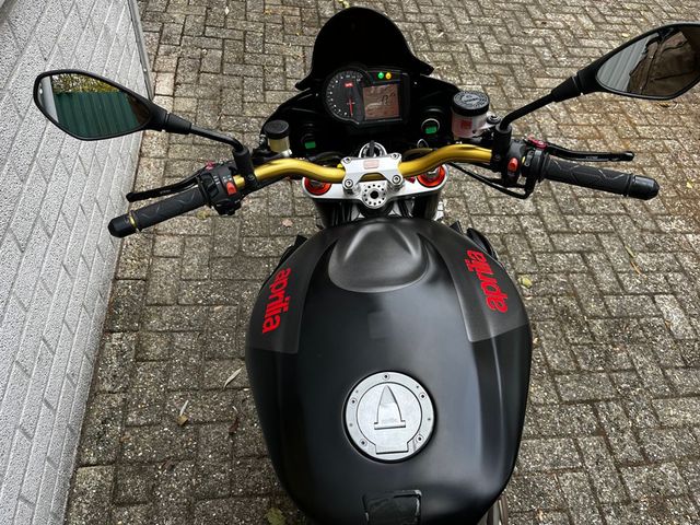 aprilia - tuono