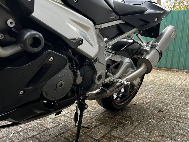 aprilia - tuono
