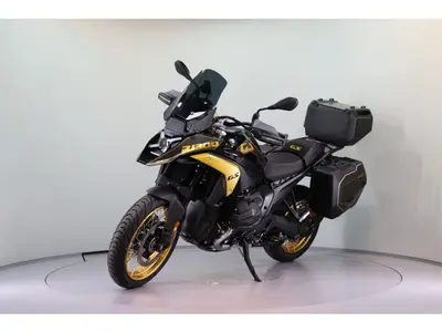 BMW R 1300 GS AURUM EDITION – foto 4