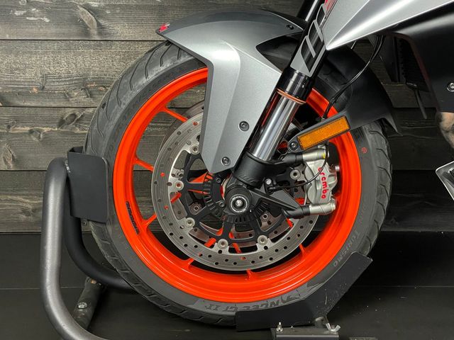 ktm - 1290-super-duke-gt