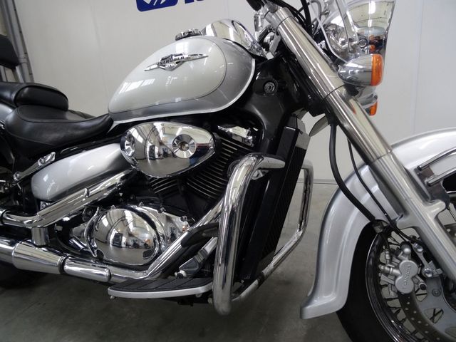 suzuki - intruder-c-800-classic