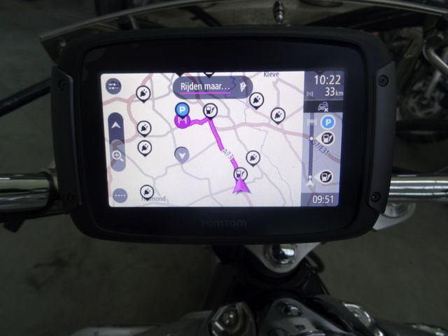 suzuki - intruder-c-800-classic