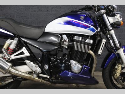 SUZUKI GSX 1400 – foto 3